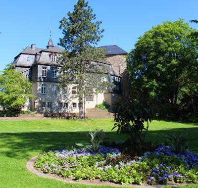 Oberes Schloss mit Schlosspark