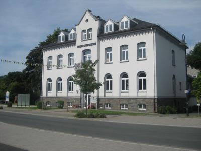 40+ Bad Berleburg Rathaus, Bad berleburg (bis 1971 und heute